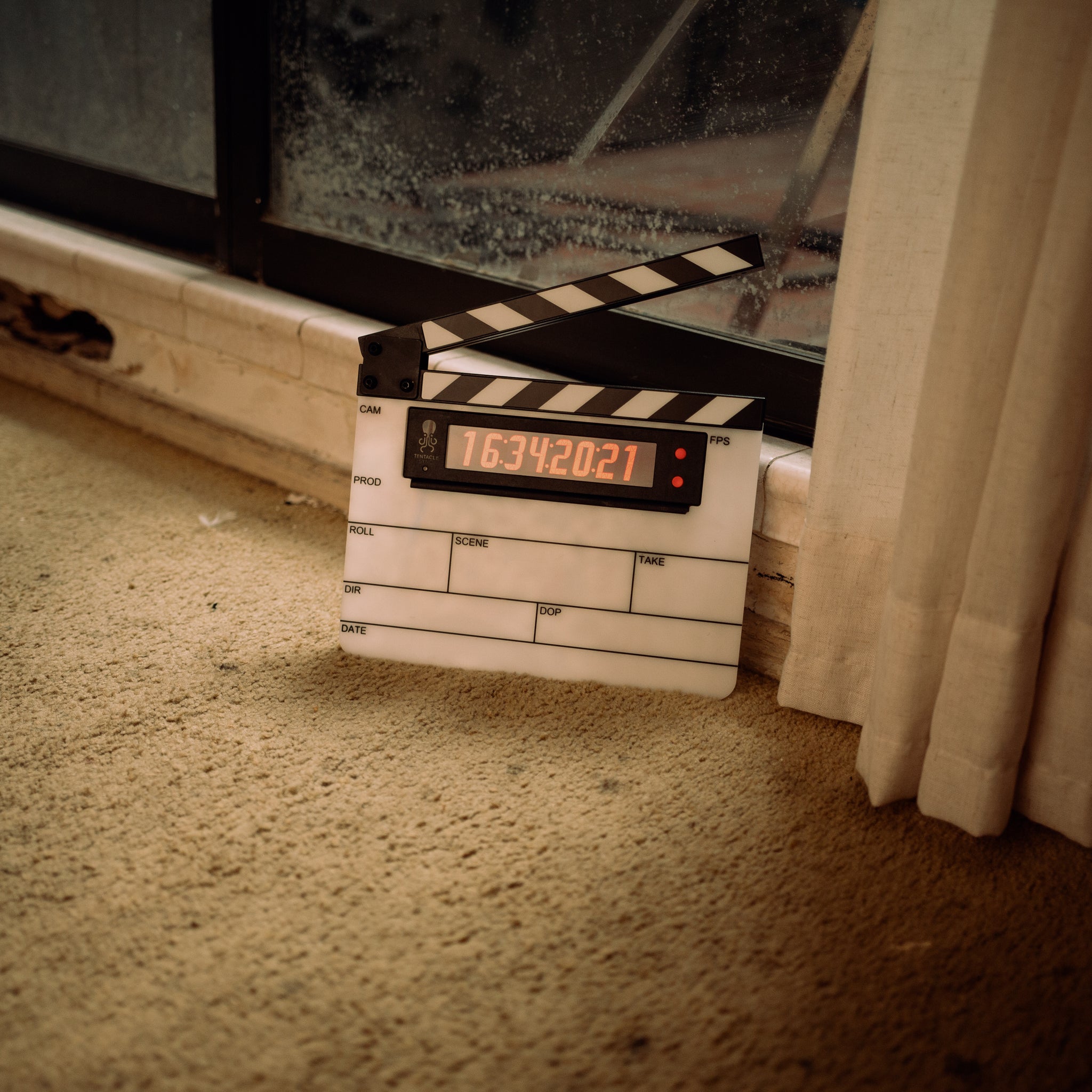 DIGITAL TIMECODE SLATE KIT WITH TIMEBAR