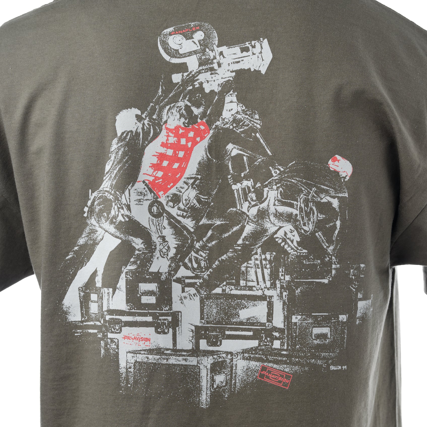 RAISING THE CAMERA T-SHIRT - GREEN