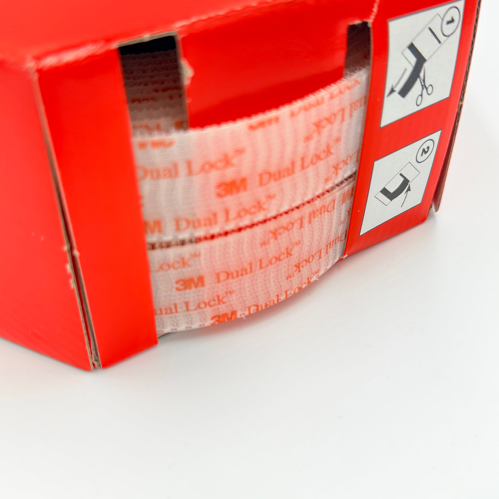 3M SJ356D DUAL LOCK CLEAR ROLL - 5 METRE TWIN PACK