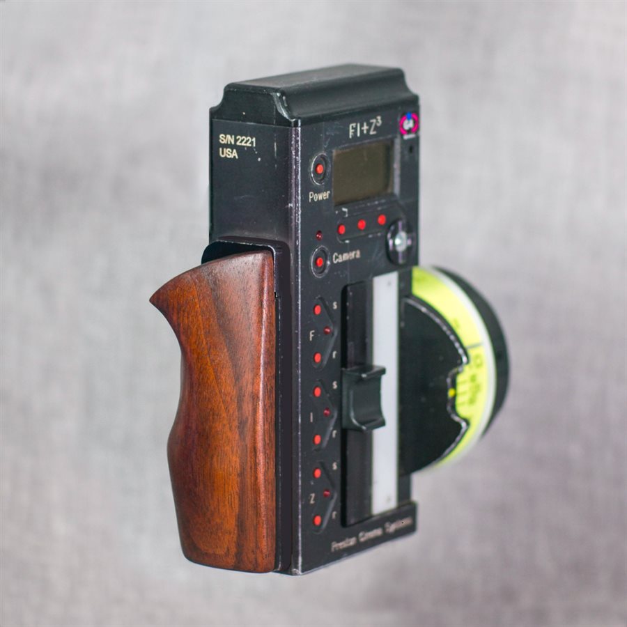 HU3 WALNUT WOODEN HANDLE - MEDIUM